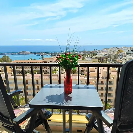 Cristianos Ocean View 2 Bedrooms Apartment *